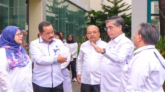 Menaker Yassierli memberikan arahan penguatan fungsi Balai K3 di Balai Besar Keselamatan dan Kesehatan Kerja (BBK3) Jakarta (Dok: Kemnaker)
