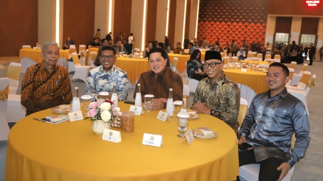 Gencarkan Sport Diplomacy, Erick Thohir dianugerahi KWP Awards 2026