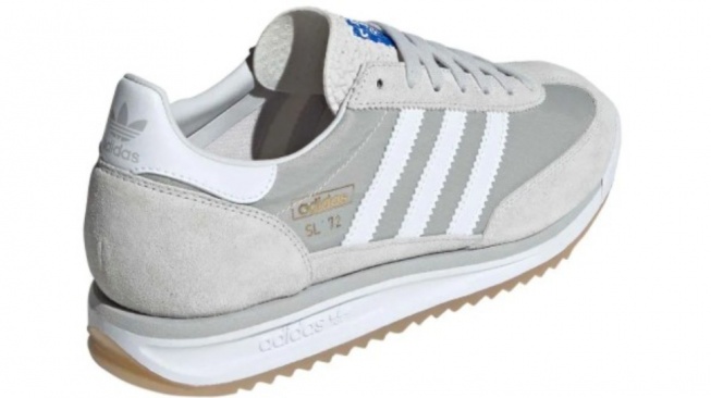 6 Sepatu Adidas Unisex Termurah di Foot Locker, Diskon 64 Persen Jadi Satu Harga