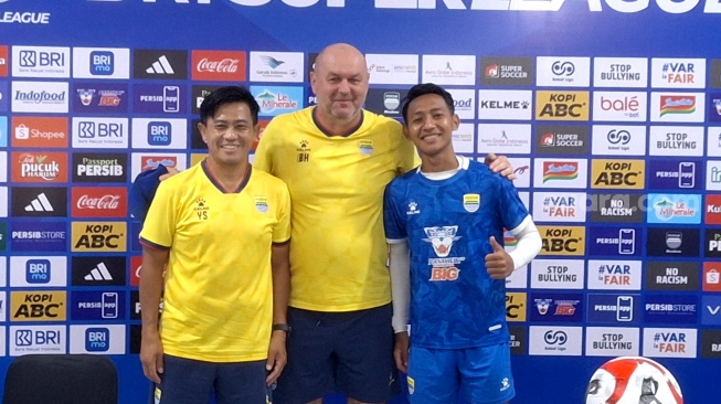 Bojan Hodak Bangga Beckham Putra Nugraha Raih Gelar Sarjana