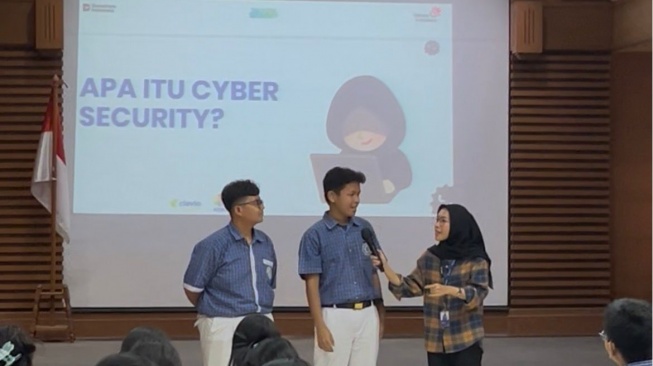 Program ini bertujuan untuk membantu generasi muda memahami risiko di ruang digital sekaligus membangun perilaku berinternet yang aman, bijak, dan bertanggung jawab (Dok: Telkom)