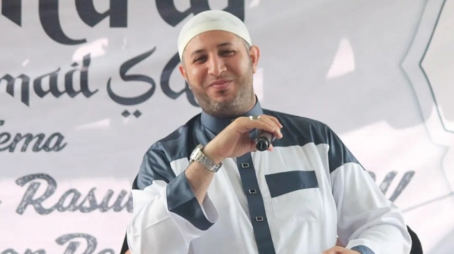 Syekh Ahmad Al Misry Orang Mana? Pendakwah Kondang yang Terseret Kasus Pelecehan Sesama Jenis