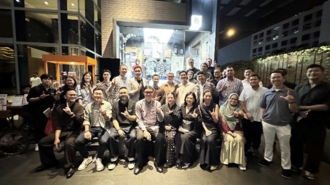 "Let Them Eat Art" yang didukung JNE berlangsung 13 April - 8 Mei 2026 di Sudirman 7.8, Jakarta Pusat (Dok: JNE)