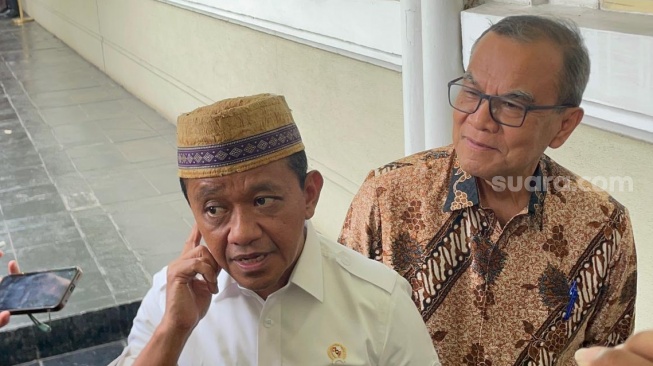 Bahlil Beri Sinyal Harga BBM Nonsubsidi Naik Bulan Depan?