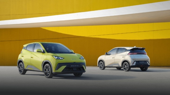 Adu Ketangguhan Mobil Listrik Jaecoo J5 vs Byd Atto 1, Mana Paling Kuat dan Bandel?