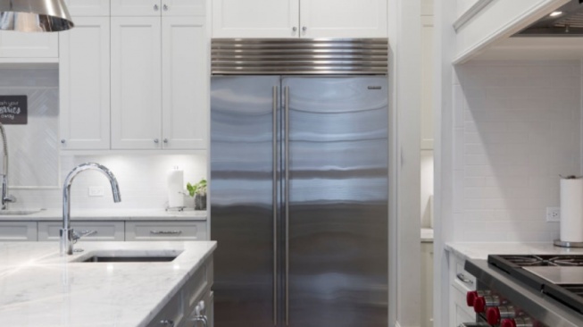 Kulkas Inverter vs Biasa Lebih Bagus Mana? Ini 5 Rekomendasi yang Paling Awet