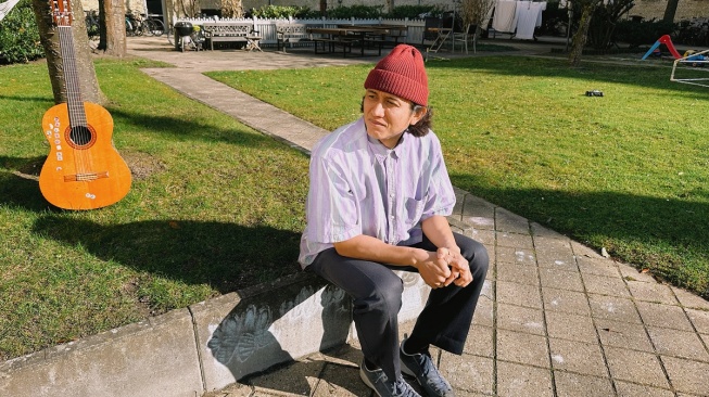 Rully Irawan merilis lagu "Markisa" sebuah lagu tentang mendalami makna tentang rumah. [Instagram]