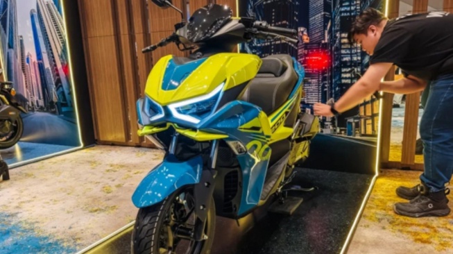 Desain Kembar Mesin Beda Kelas, Inikah Penantang Yamaha Aerox? (2banh.vn)