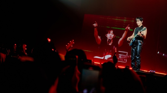 CNBLUE Melokal di Konser Jakarta, Lancar Ngomong Bahasa Indonesia hingga Ketagihan Makan Kerupuk