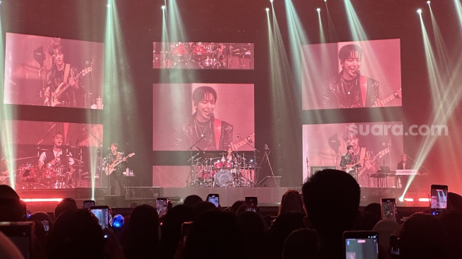 Band asal Korea Selatan, CNBLUE sukses menggelar konser di ICE BSD, Tangerang pada Sabtu, 18 April 2026 [Suara.com/Sumarni]