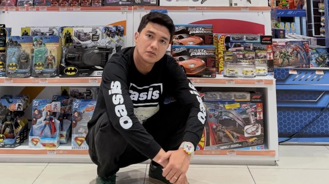 Aldi Taher Resmi Gabung Sony Music Malaysia, Siap Gebrak Panggung Internasional