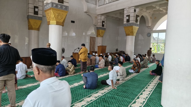 Masjid Mujahidin tampak dari dalam (Suara.com/Chyntia Sami)