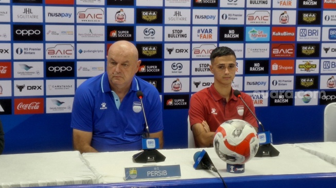 Imbang dengan Dewa United, Bojan Hodak Soroti Lini Pertahanan Persib