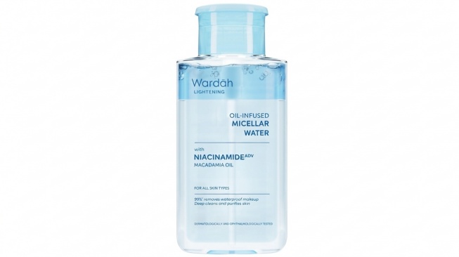 Wardah Lightening Oil-Infused Micellar Water