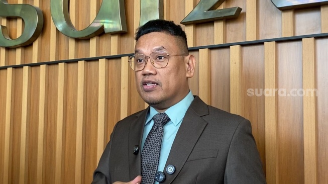 Trauma Rumah Dijarah, Uya Kuya Bikin Sayembara Rp1 Juta Buru Pelaku Hoaks Dapur MBG