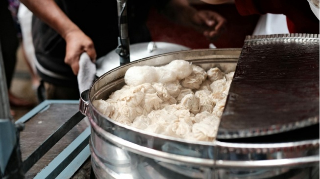 4 Ciri-Ciri Siomay yang Pakai Ikan Sapu-Sapu, dari Aroma hingga Harga