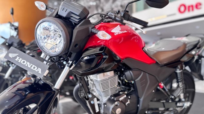 3 Alasan Mengapa Honda CB150 Verza adalah Motor Laki Paling Pas Buat Pekerja Keras