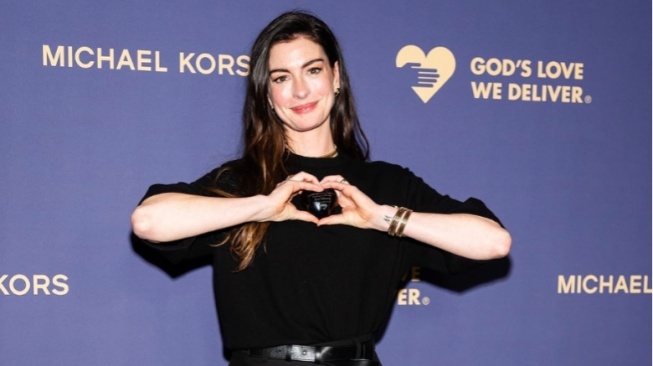 Anne Hathaway Ucapkan Insya Allah Saat Wawancara, Netizen: Masya Allah Umi Anne