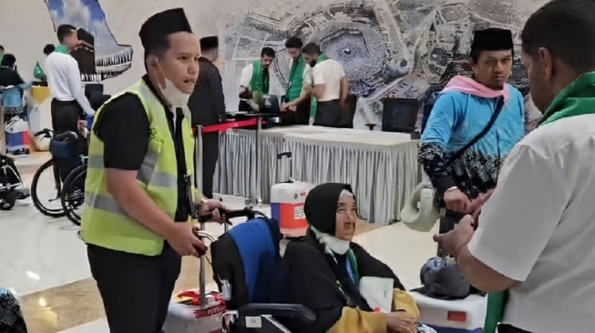 Haji 2026 Dimulai: 391 Jemaah Kloter Pertama Resmi Bertolak ke Madinah via Bandara Soetta