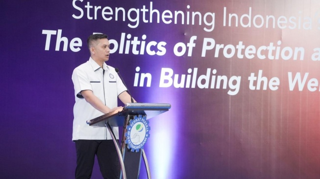 Ketua Umum DPP SP BPJS Ketenagakerjaan, Achmad Fatahuddin dalam Seminar Internasional bertajuk &ldquo;Strengthening Indonesia&rsquo;s Social Security: The Politics of Protection and the Role of Social Dialogue in Building the Welfare State&rdquo; yang diselenggarakan di Ballroom Plaza BPJamsostek, Jakarta, Kamis (23/4/2026) (Dok: BPJS Ketenagakerjaan)