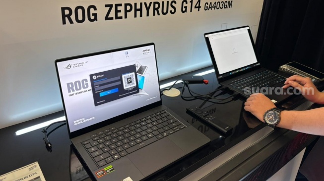 ROG Zephyrus G14 GA403GM, Jakarta, Kamis (23/4/2026). [Suara.com/Agnes]