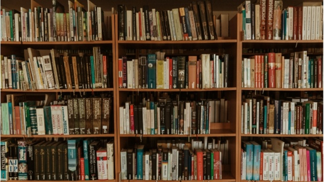 Bukan Sekadar Membaca: Wajah Nyata Krisis Literasi Modern