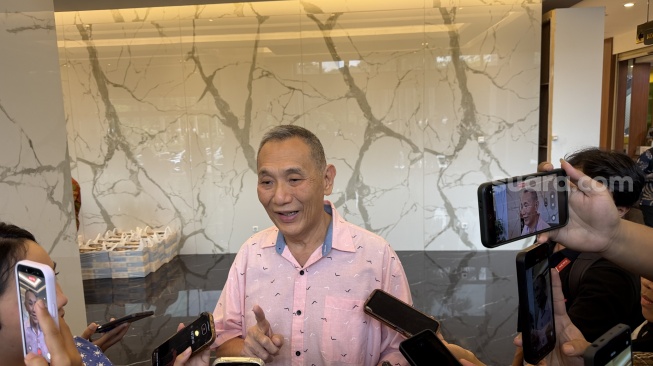 Babah Alun Rayakan Kemenangan Gugatan CMNP Terhadap Hary Tanoe dan MNC