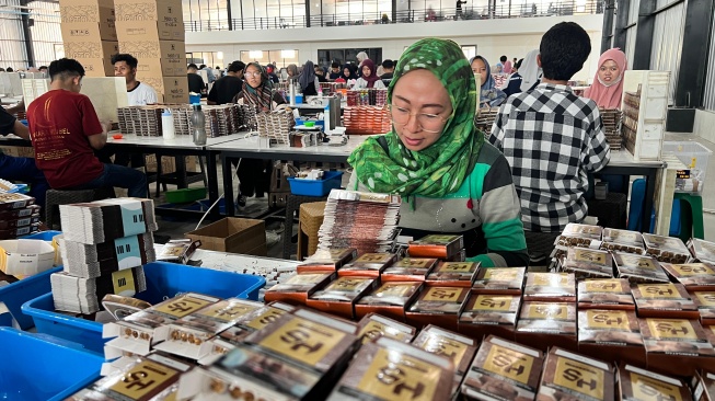 Ada Bahasa Isyarat di Balik Harumnya Tembakau, Kisah Perjuangan Difabel Menembus Dinding Stigma