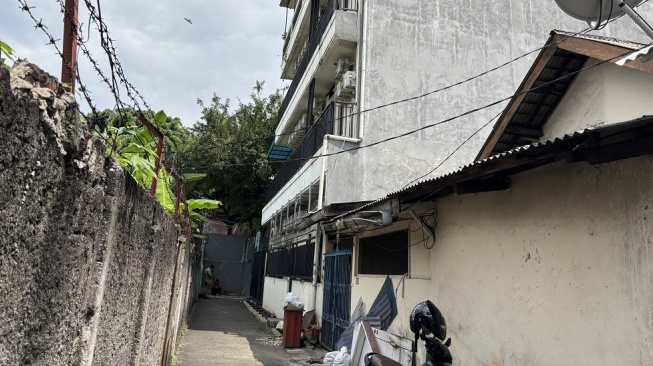 Mencekam! Saksi Ungkap Detik-detik 2 PRT Terkapar di Benhil: Bawa Tas Pakaian dan Sabun Mandi