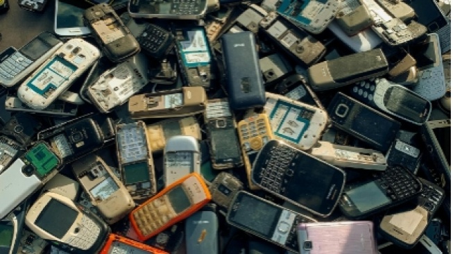 Indonesia Hasilkan 1,9 Juta Ton E-Waste: Mengapa Pengelolaannya Tertinggal?