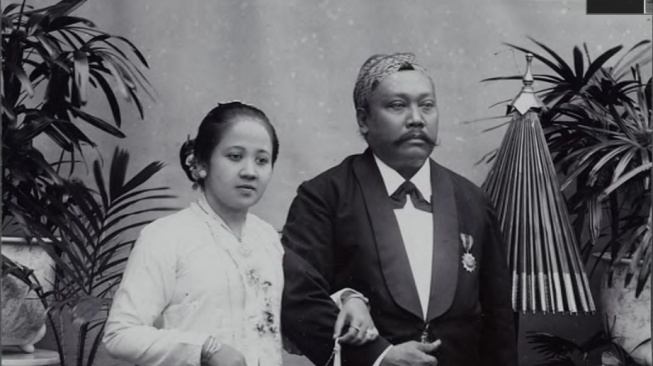 Emansipasi atau Eksploitasi? Menggugat Seremonial Tahunan untuk Kartini di Bulan April