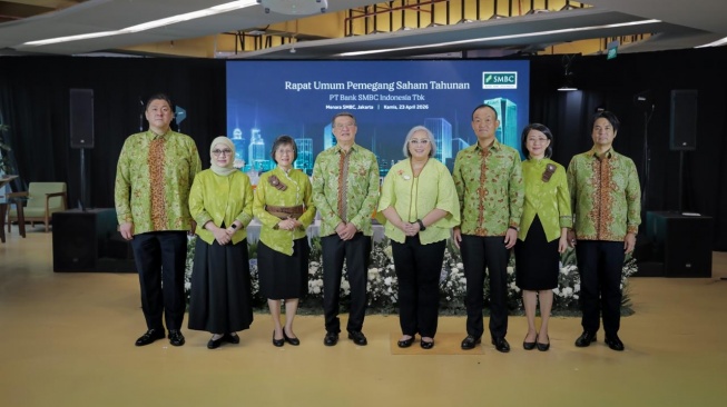 Jajaran Direksi PT Bank SMBC Indonesia Tbk. (BTPN) yang menetapkan dividen tunai. [Dok SMBC].