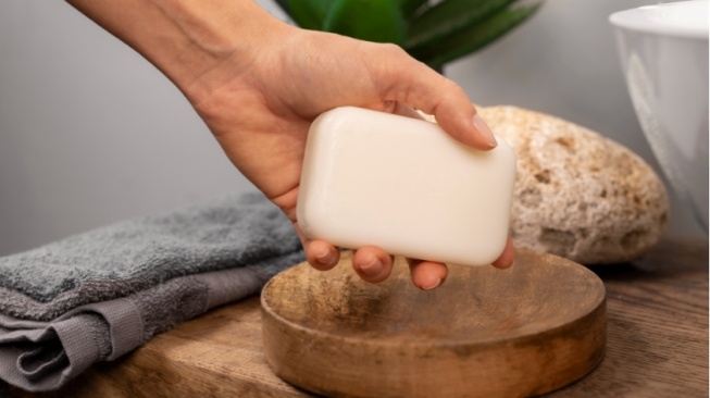 Mau Kulit Cerah Merata? 5 Rekomendasi Sabun Batang untuk Atasi Kulit Kusam