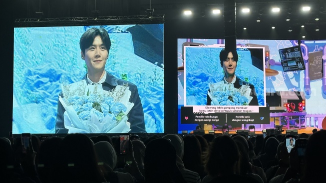 Kim Seon Ho sukses menggelar fan meeting &lsquo;Love Factory&rsquo; di Indonesia Convention Exhibition (ICE), BSD City, Tangerang pada Sabtu, 25 April 2026 [Suara.com/Sumarni]