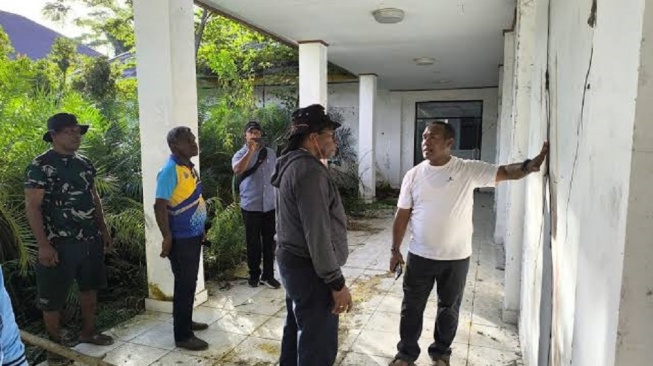 Warga Harus Tempuh 7 Jam untuk Berobat, Harapan RSUD Rodo Fabo Waropen Kini di Ujung Tanduk