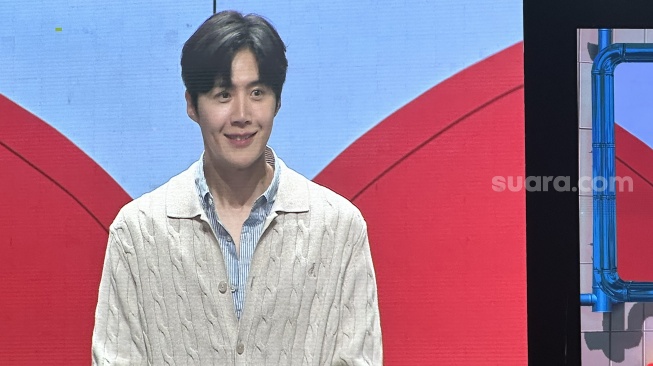 Kim Seon Ho sukses menggelar fan meeting &lsquo;Love Factory&rsquo; di Indonesia Convention Exhibition (ICE), BSD City, Tangerang pada Sabtu, 25 April 2026 [Suara.com/Sumarni]