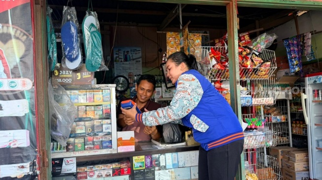 Kartini Masa Kini: Kisah Mispa, Mantri BRI yang Tembus Hutan Demi Literasi Keuangan