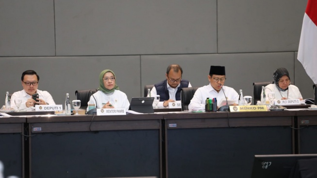 Evaluasi Pengentasan & Penghapusan Kemiskinan Ekstrem, Menteri Rini: Akselerasi Dukungan PANRB