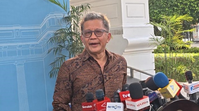 Jumhur Jadi Menteri LH, Rocky Gerung di Istana: Kabinet Jadi Efektif Kalau Ada Tokoh Mantan Napi!