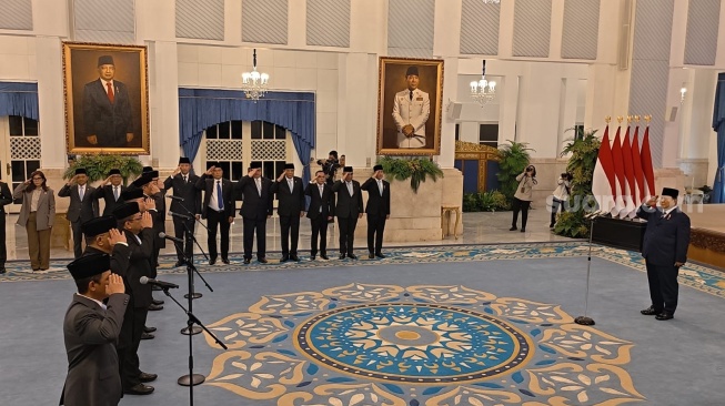 Prabowo Kocok Ulang Kabinet: Jumhur Hidayat Dilantik Jadi Menteri LH hingga Dudung Jabat Kepala KSP