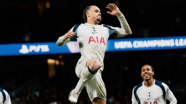 Tottenham Dihantam Badai Cedera,  Kondisi Xavi Simons Mengkhawatirkan?