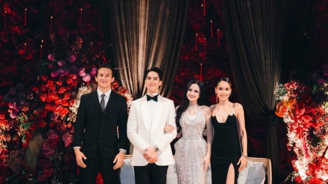 Cinta Laura Baru Bakal Kasih Syifa Hadju Kado Nikah saat Kencan Bareng