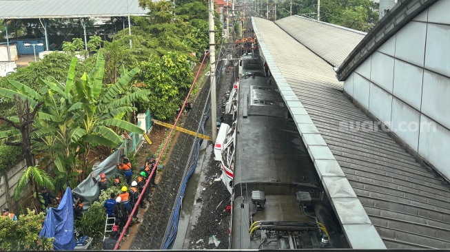 Taksi Diduga Picu Tabrakan Kereta di Bekasi Timur, Menhub Serahkan Investigasi ke KNKT