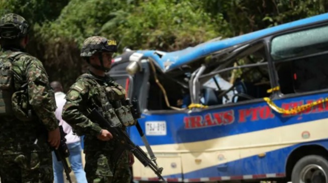 Pemerintah Kolombia menawarkan hadiah fantastis sebesar 5 miliar peso atau sekitar 1,4 juta dolar AS (Rp23 miliar) bagi siapa pun yang memberikan informasi yang mengarah pada penangkapan pemimpin pemberontak berjuluk Marlon. [Istimewa]