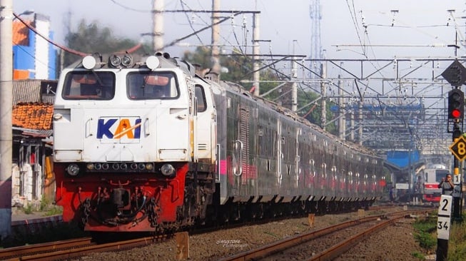 Berapa Harga Tiket KA Argo Bromo Anggrek yang Kecelakaan di Bekasi?