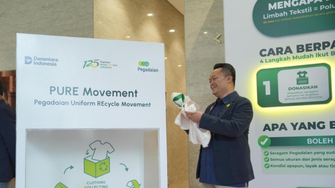 Direktur Jaringan dan Operasi PT Pegadaian, Eka Pebriansyah, menyatakan kain hasil olahan daur ulang didistribusikan kepada ribuan UMKM binaan Pegadaian dalam ekosistem GadePreneur. (Dok: PT Pegadaian)