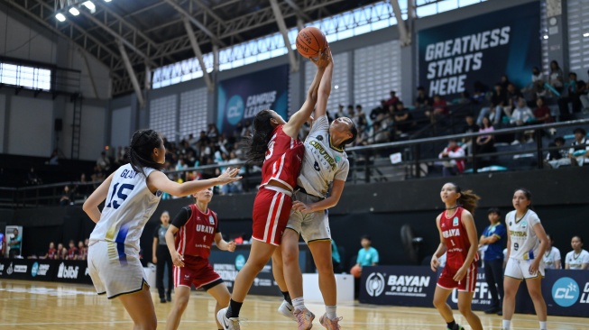 Ubaya menyapu bersih gelar putra dan putri di Campus League Basketball Regional Surabaya 2026. Selanjutnya, Ubaya membidik prestasi di tingkat nasional. [Dok. Campus League]