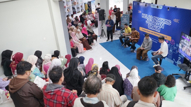 Pelatihan AI UMKM. [MWX]