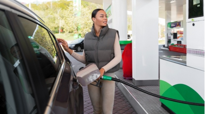 Pertamina Siapkan Bioetanol untuk E20? Ini 5 Mobil Keluarga Bekas yang Aman