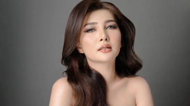 Jeni Rahmadial Fitri Tersandung Kasus Hukum, Gelar Puteri Indonesia Riau 2024 Resmi Dicabut